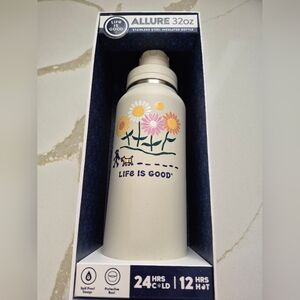 Life Is Good Stainless Steel Waterbottle 32 oz. Screw Top, Finger Handle